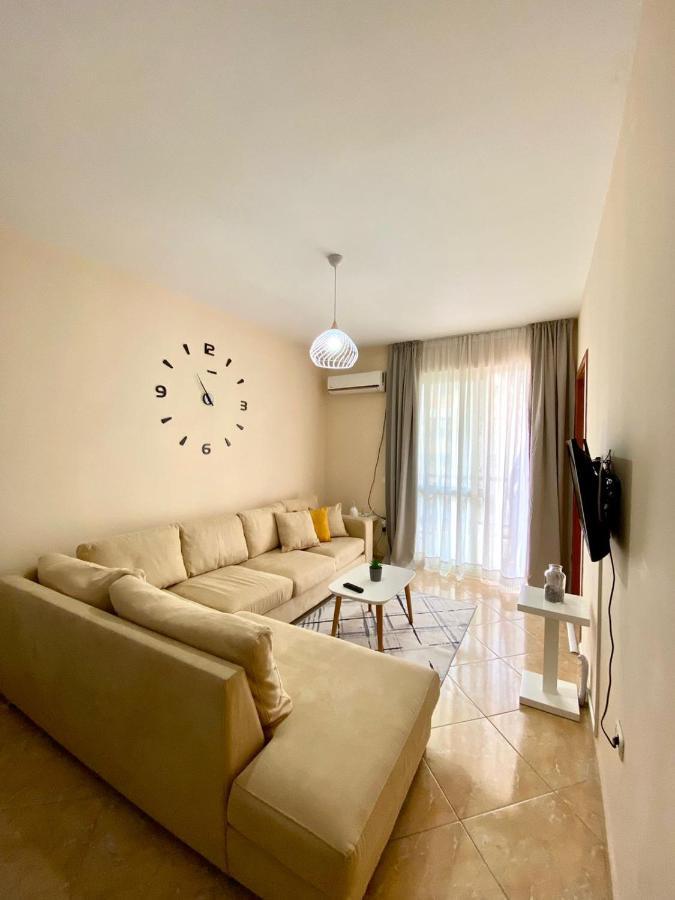 Chlo Apartment 2 Τίρανα Εξωτερικό φωτογραφία