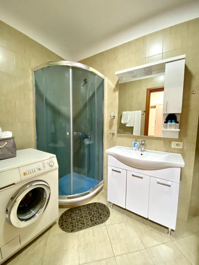 Chlo Apartment 2 Τίρανα Εξωτερικό φωτογραφία